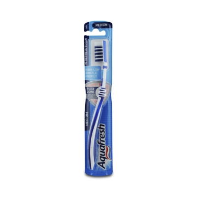 Зубная щетка Aquafresh Средняя In-Between Clean